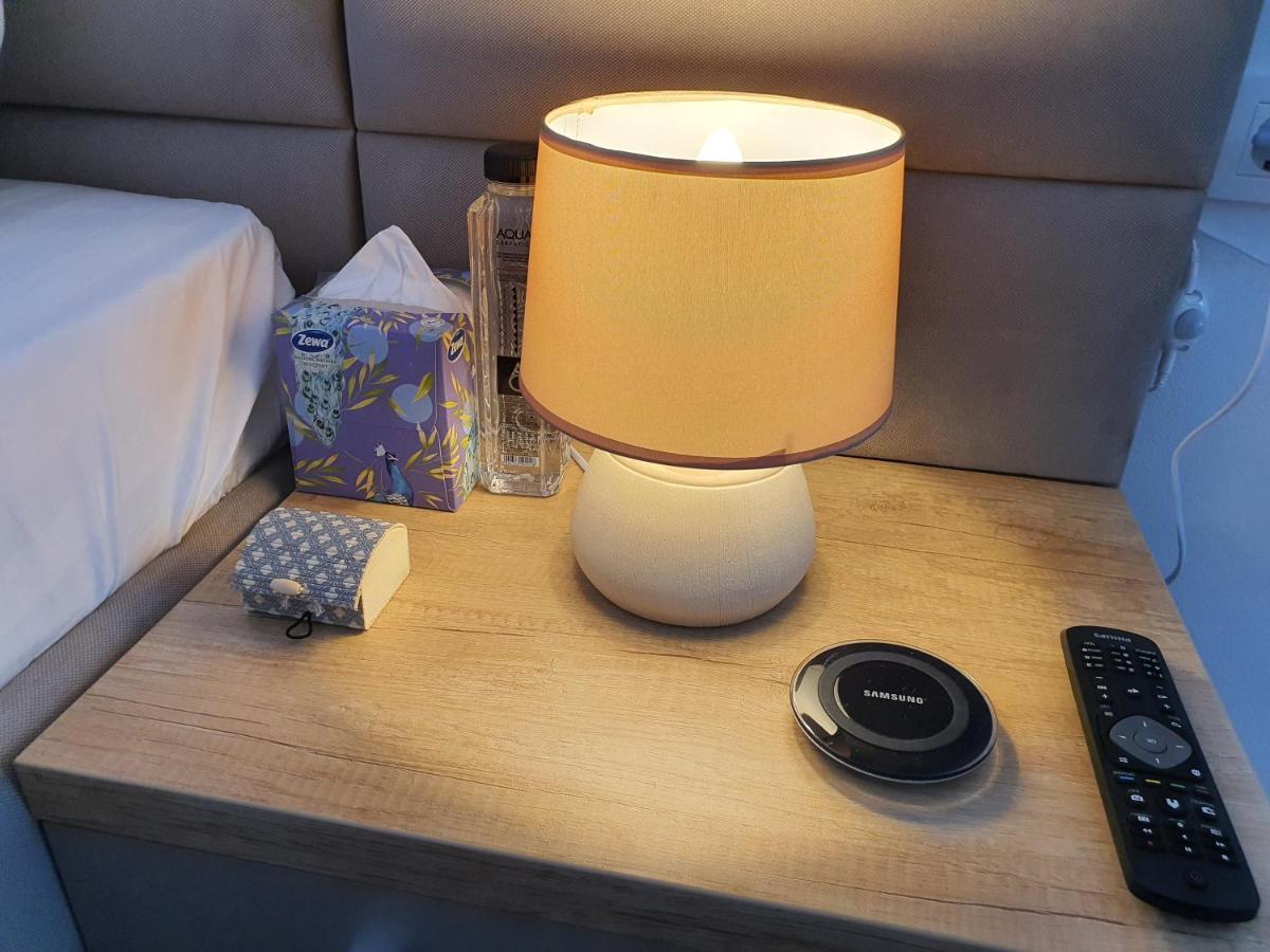 Executive Apartment Avantgarden Coresi ブラショフ エクステリア 写真