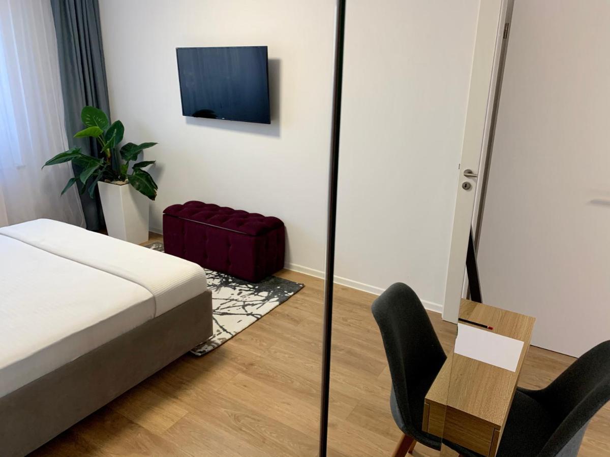Executive Apartment Avantgarden Coresi ブラショフ エクステリア 写真