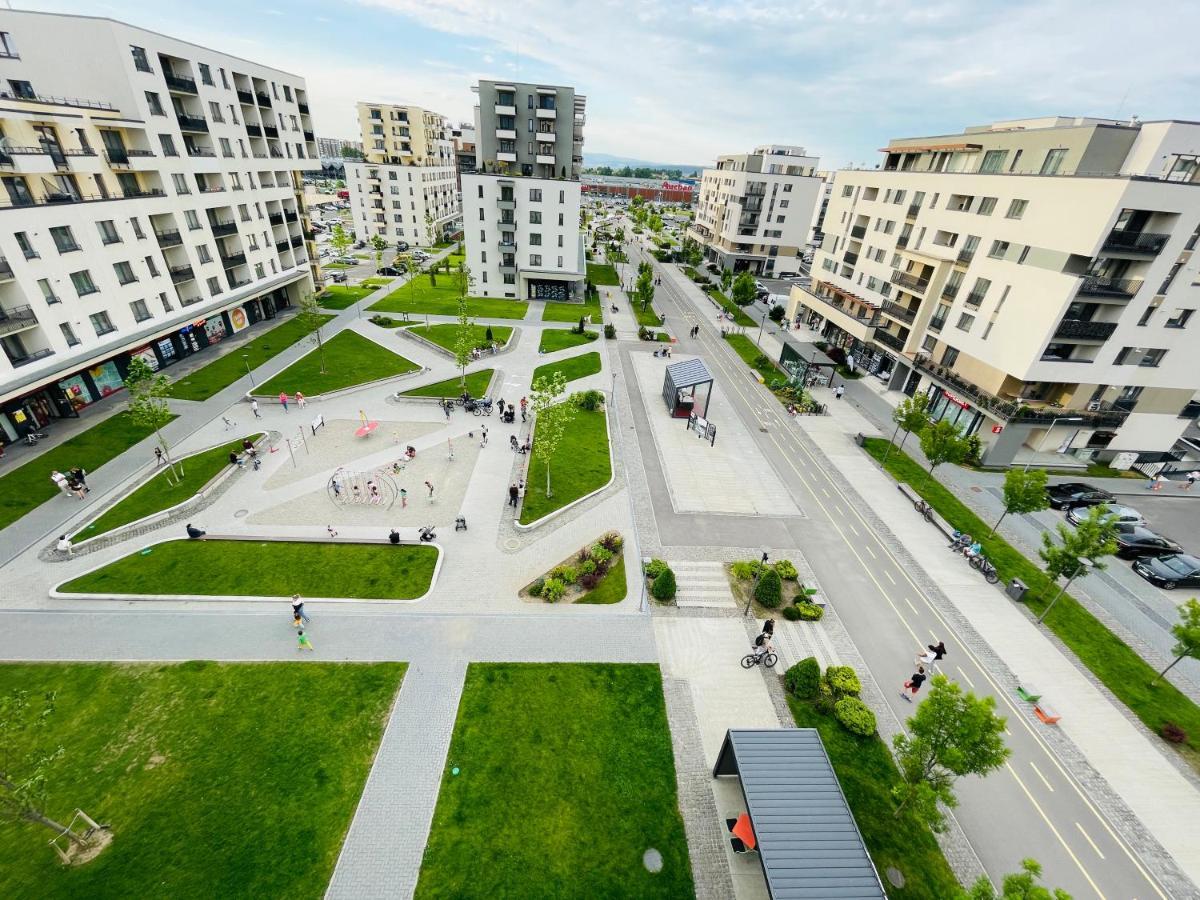 Executive Apartment Avantgarden Coresi ブラショフ エクステリア 写真